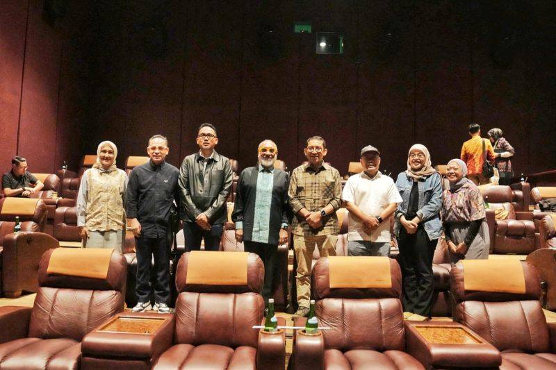 Menbud Sebut Film "1 Kakak 7 Ponakan" Gambarkan Budaya Orang Indonesia