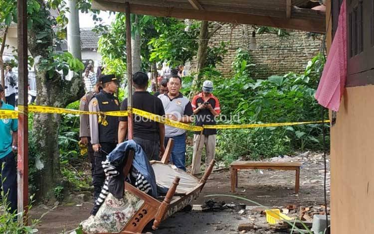 Sebuah Rumah Hancur dan Satu Korban Terluka Akibat Ledakan Petasan