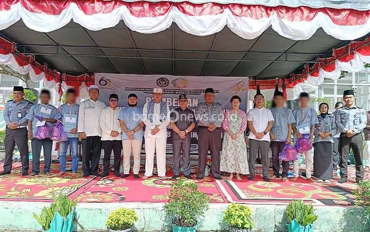 Bupati Barito Timur Serahkan Remisi Idul Fitri bagi 111 Warga Binaan Rutan Tamiang Layang