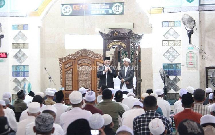 Pesan Bupati Seruyan Pada Salat Idulfitri di Masjid Agung Nurul Yaqin