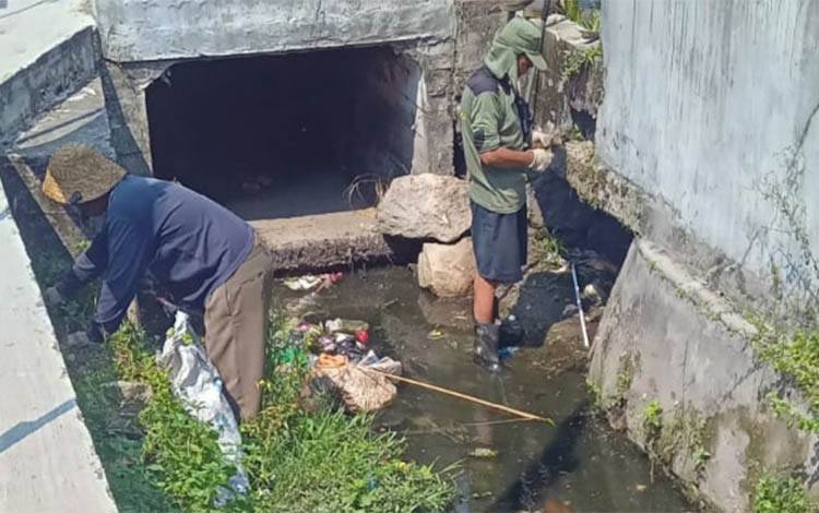 DPRD Palangka Raya Soroti Rehabilitasi Kanal di Kelurahan Panarung untuk Cegah Banjir