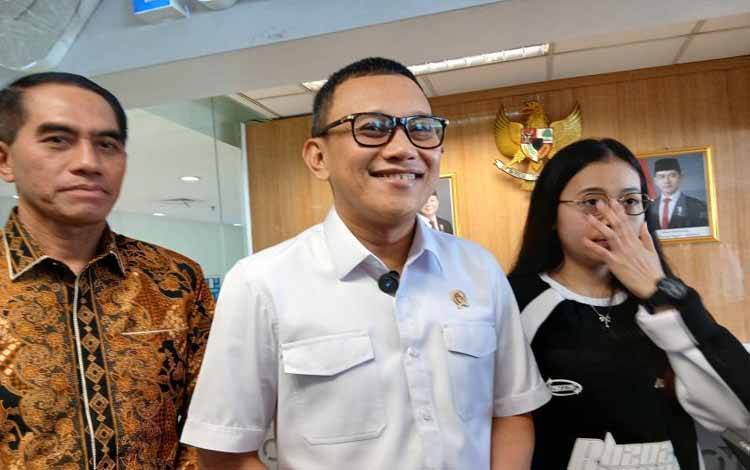 Menteri P2MI Beri Penghargaan ke PMI yang Selamatkan Lansia Korsel