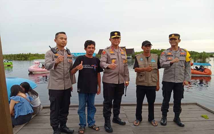 Kunjungi Dermaga Kereng Bangkirai, Kapolda Kalteng Pastikan Keamanan dan Kenyamanan Wisatawan