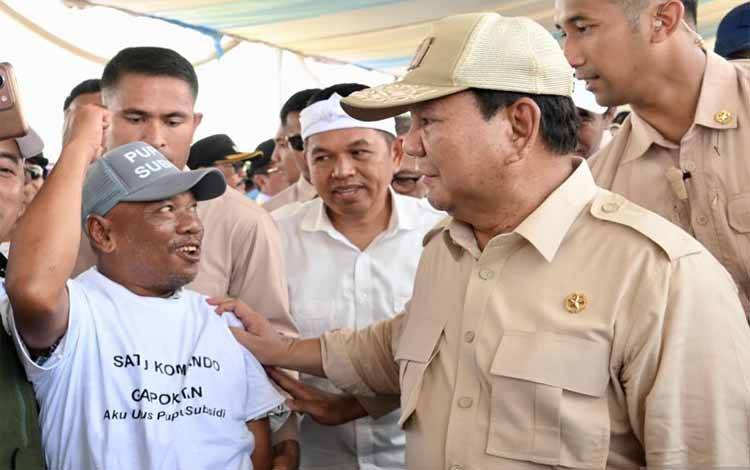 Prabowo Targetkan 80 Ribu Koperasi Desa Dilengkapi Truk Hingga Apotek