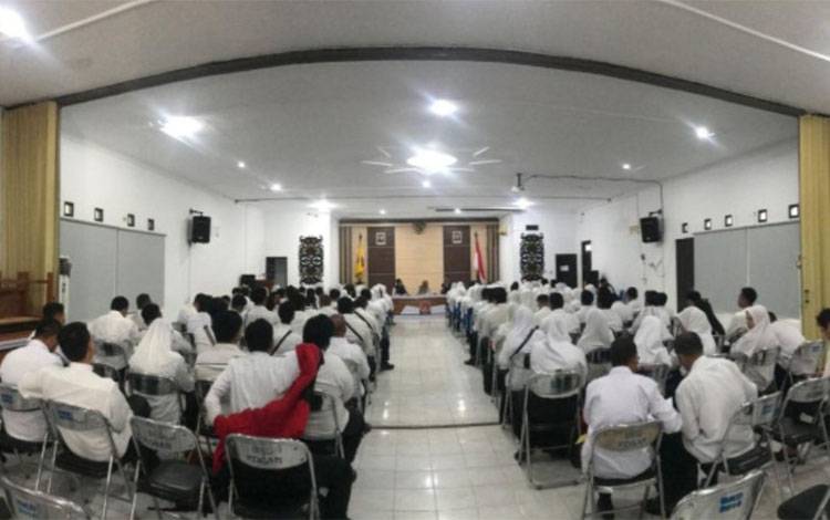 Tandatangani Perjanjian Kerja, PPPK Kobar Diingatkan Agar Menjaga Integritas