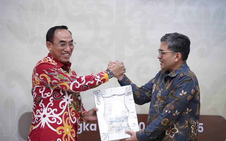 Sertijab Kepala BPK Kalteng, Wagub Dorong Peningkatan Kualitas Pengelolaan Keuangan