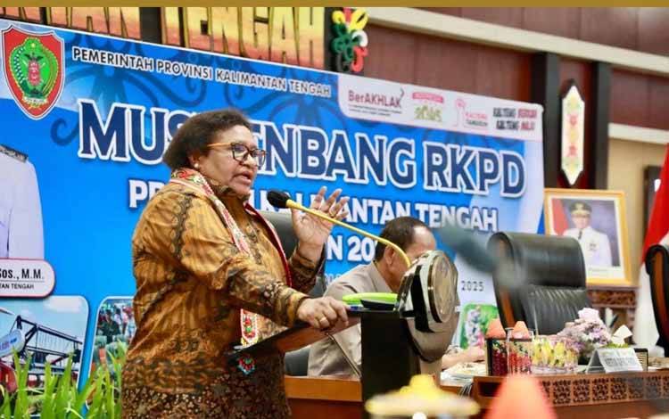 Wamendagri Soroti Rendahnya Realisasi APBD Kalteng