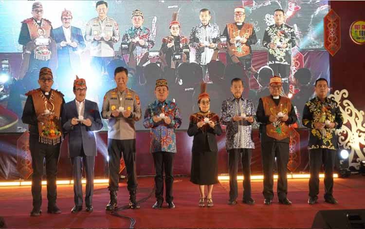 Agustiar Sabran Ajak Jemaat GKE Jaga Harmoni Lewat Falsafah Huma Betang