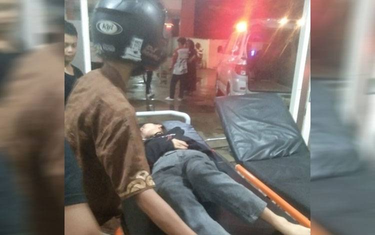 Disebut tak Perawan, Dua Siswi Berkelahi di Bandara Sampit, Satu Dilarikan ke Rumah Sakit