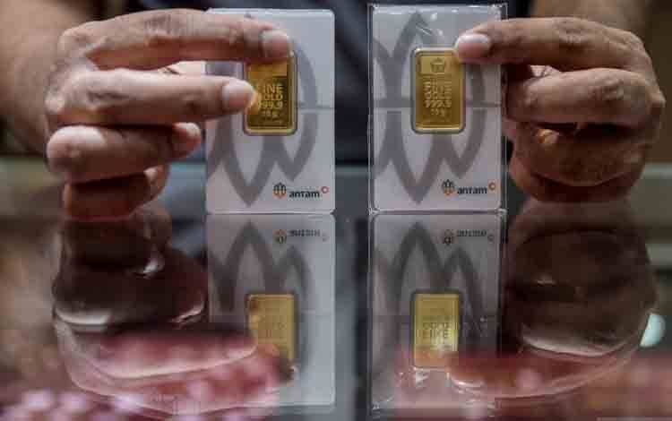 Emas di Pegadaian, Antam-Galeri24 Stabil, UBS Melonjak pada Senin