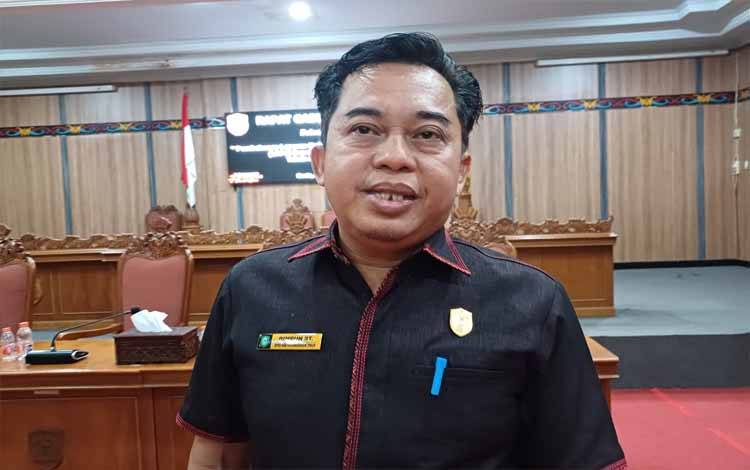 Ketua DPRD Kotim Tanggapi Kritik Soal Kinerja, Tegaskan Komitmen Serap Aspirasi Masyarakat