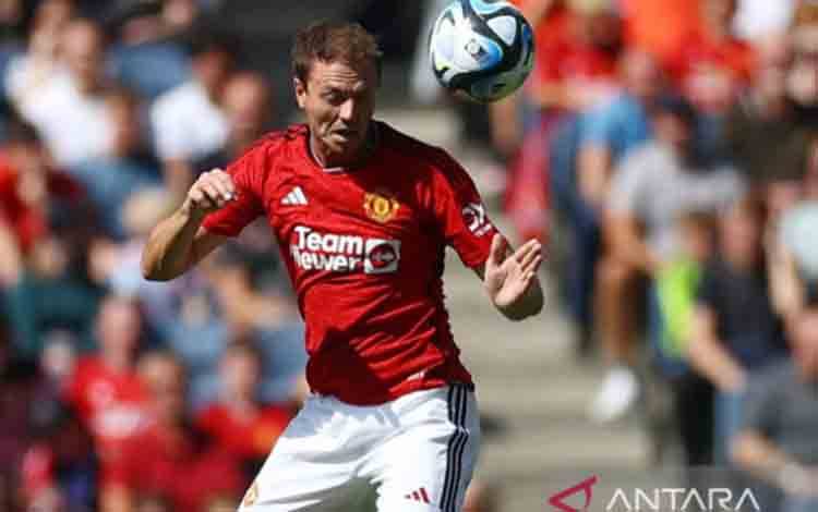 Dua Pemain Veteran Tinggalkan Manchester United Akhir Musim Ini