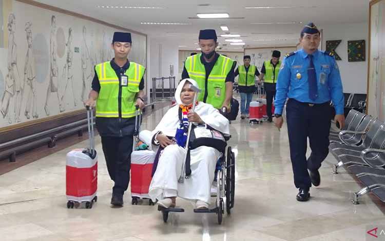 Polisi Gagalkan Pemberangkatan 10 Jemaah Haji Ilegal di Bandara Soetta