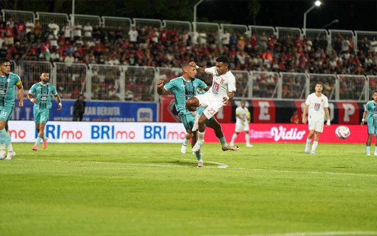 Persib Atasi Bali United 2-1 Berkat Gol Indah Beckham-Gustavo Franca