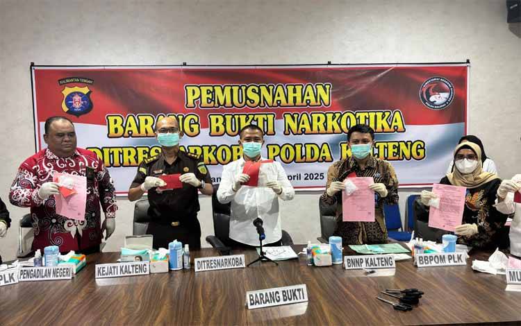 Polda Kalteng Musnahkan 274,6 Gram Sabu Hasil Tangkapan Februari-Maret 2025