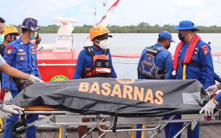Tim SAR Gabungan Temukan ABK KM Alam Sampurna Jaya 26 dalam Kondisi Meninggal