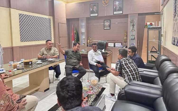 PLN dan BPN Kapuas Koordinasi Percepatan Sertifikasi 47 Aset Tower di Jalur Transmisi Looping Kalteng