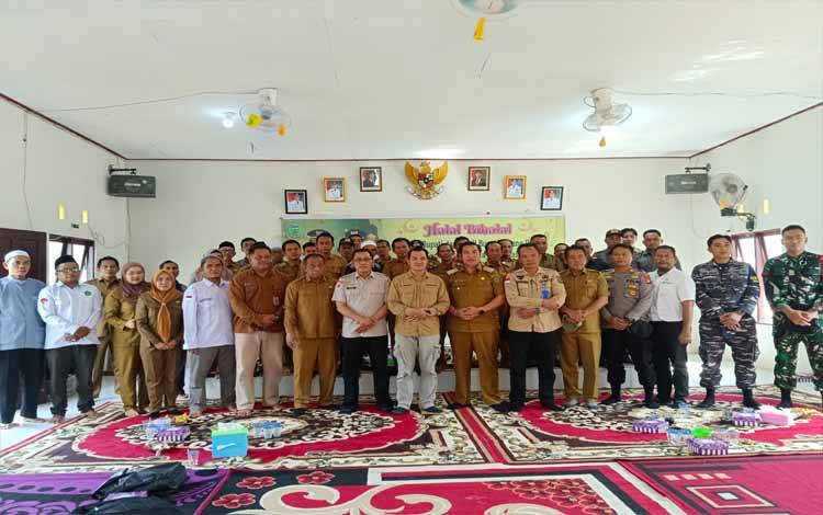 Camat Kahayan Kuala Aprsiasi Program Hasupa Hasundau Bupati dan Wakil Bupati Pulang Pisau