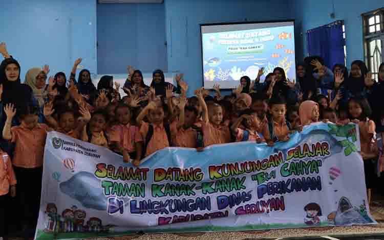 Peserta Didik TK Eka Cahya Kunjungi Dinas Perikanan Seruyan