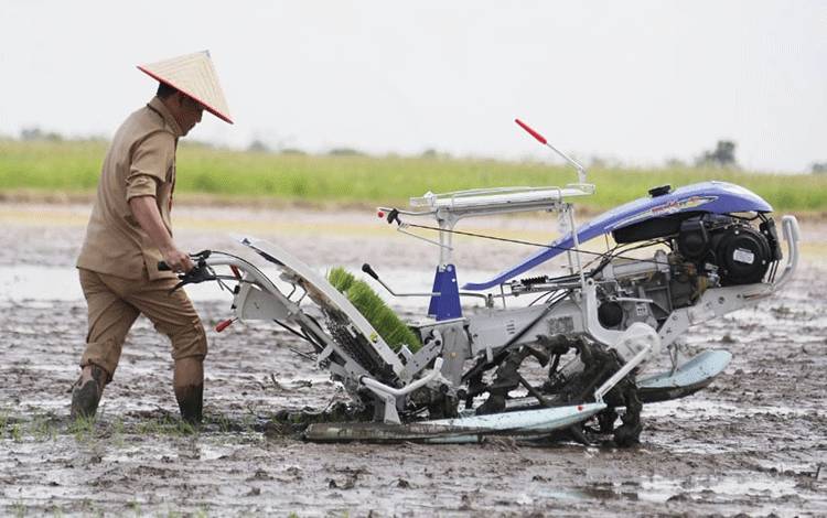 Gubernur Kalteng Dorong Generasi Muda Bangga Menjadi Petani