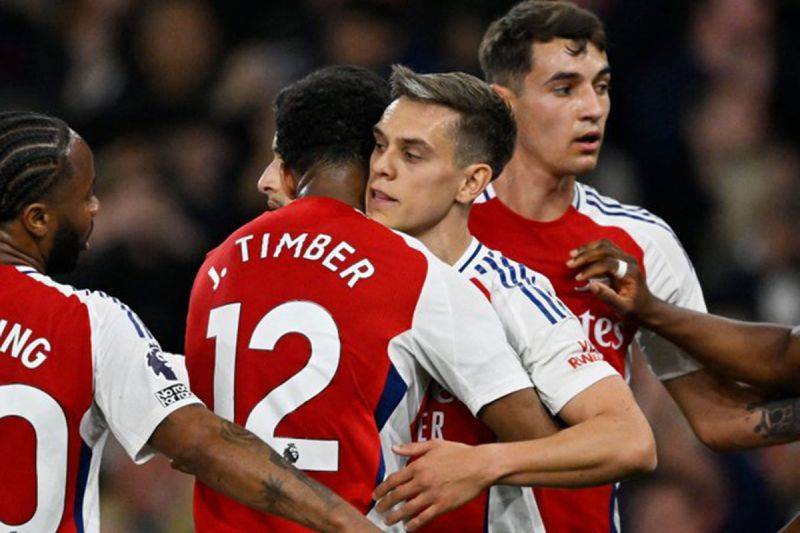 Ditahan Imbang Crystal Palace, Arsenal Tunda Pesta Liverpool