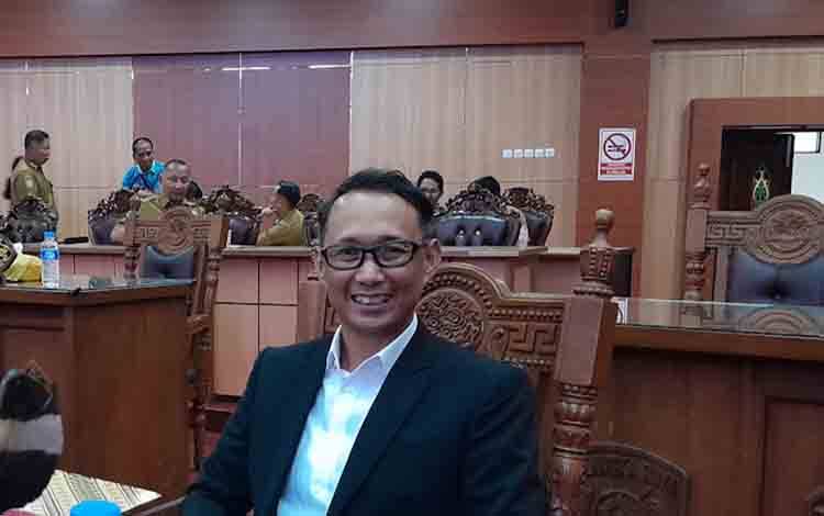 Anggota Komisi III DPRD Palangka Raya, Jati Asmoro. (FOTO: MARINI)