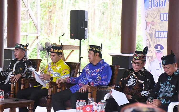 Hadiri Halal Bihalal DAD, Bupati dan Tokoh Adat Bahas Ikon Hingga Persiapan HUT Pulang Pisau