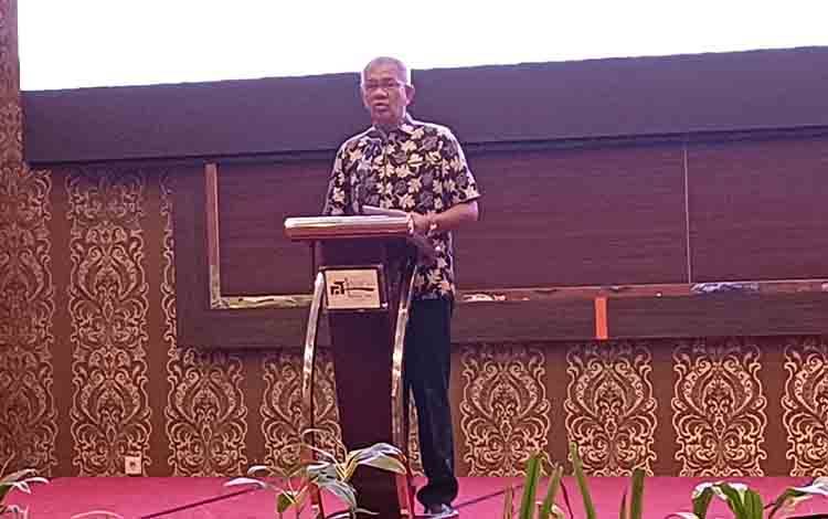 Pj Sekda Kotim: Bidan Berperan Penting untuk Entaskan Stunting