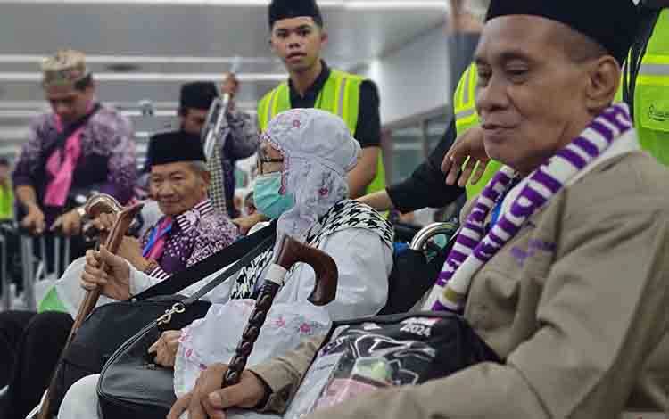 Kemenkes Ingatkan Calon Haji Jaga Pola Hidup Sehat saat Ibadah