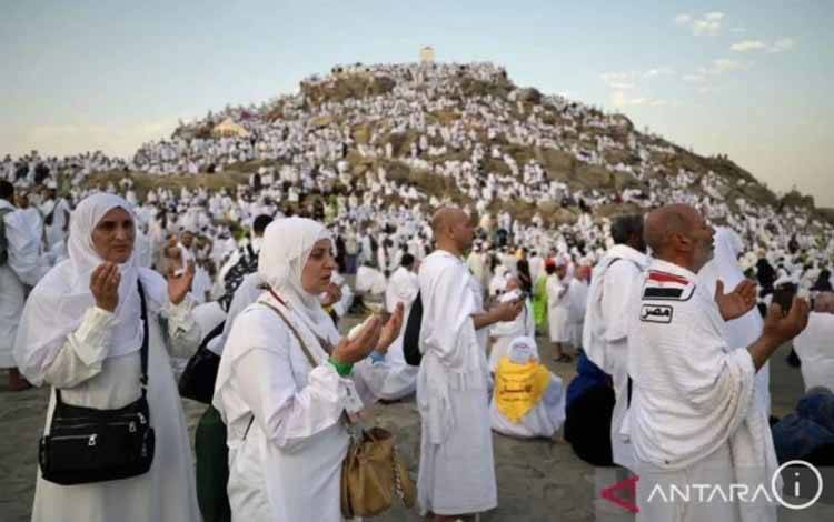 Arab Saudi Umumkan Sanksi Bagi Jemaah Haji Tidak Berizin