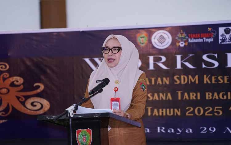 Adiah Chandra Sari Ajak Seniman Kalteng Jadikan Tari sebagai Identitas Budaya