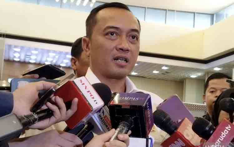 Mensesneg Bantah Presiden Kirim Surpres ke DPR soal Pergantian Kapolri
