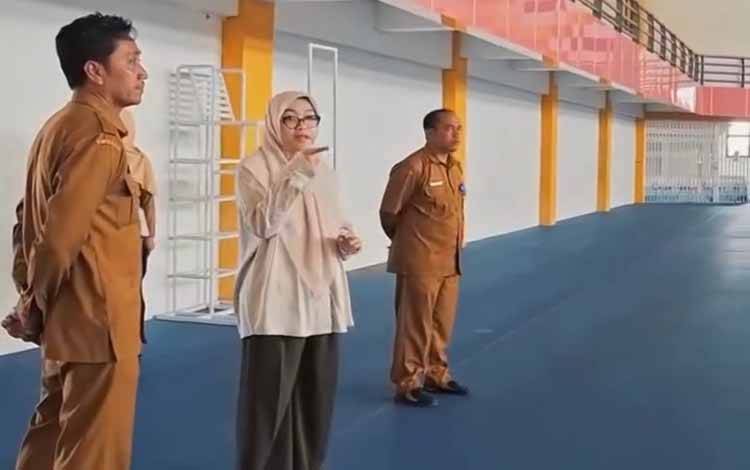 Wakil Ketua I DPRD Kalteng Tinjau Sport Center dan Ruas Jalan di Kotawaringin Barat