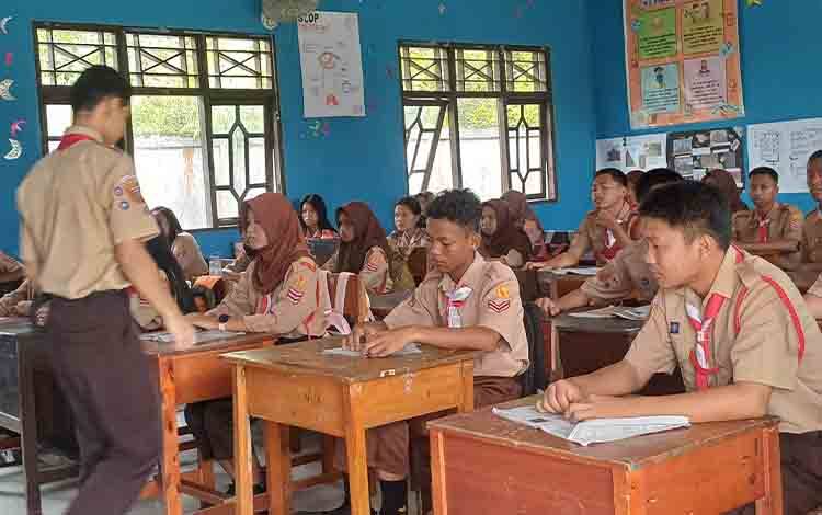 DPRD Kotim: Tenaga Pendidik Jangan Hanya Menumpuk di Kota