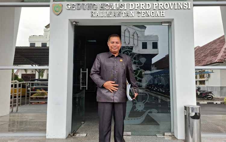 Wakil Ketua Komisi I DPRD Kalteng Dorong Masyarakat dan Pelaku Usaha Melek Uang Digital