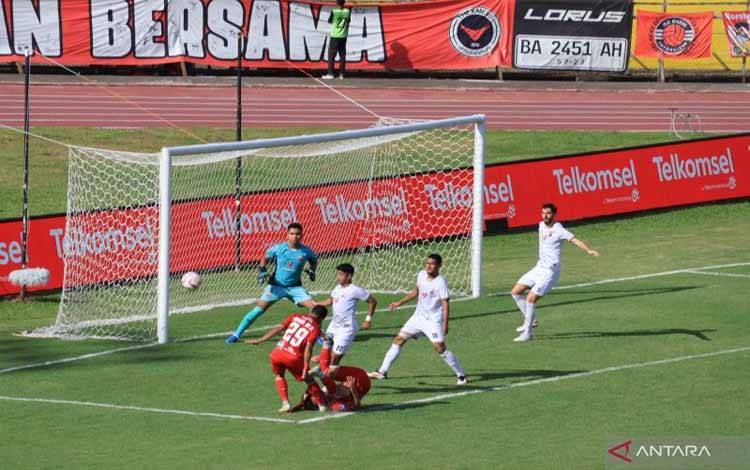Wasit Anulir Gol Semen Padang FC Kala Jamu Madura United