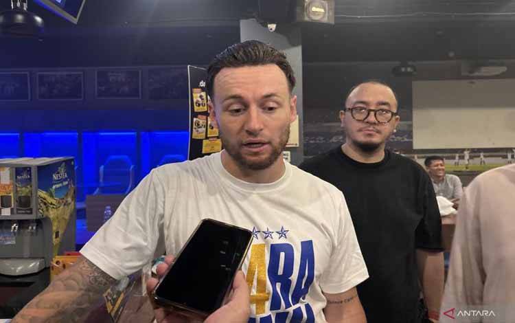 Klok Bangga Torehkan Sejarah Bawa Persib Juara 2 Musim Berturut-turut