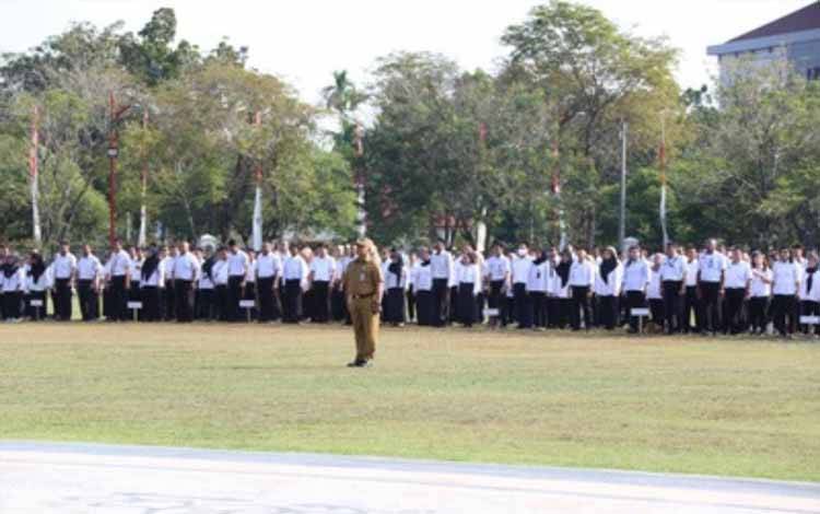 Gubernur Dorong Peningkatan Kompetensi Tenaga Kontrak Pemprov Kalteng