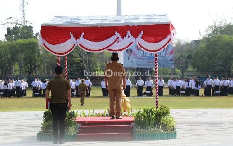 Gubernur Agustiar: Tenaga Kontrak Adalah Ujung Tombak Pemerintahan