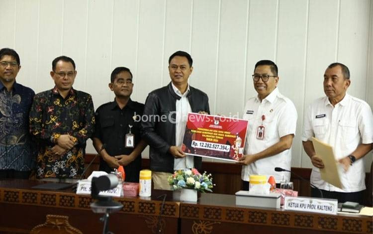 KPU Kalteng Kembalikan Sisa Dana Hibah Pilkada Rp12,2 Miliar ke Pemprov