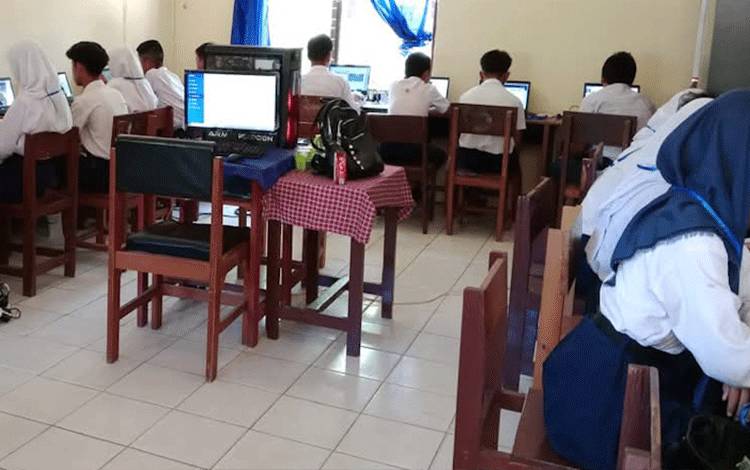 Dewan Dorong Siswa Melek Teknologi dan Gunakan Komputer Secara Bijak untuk Pendidikan