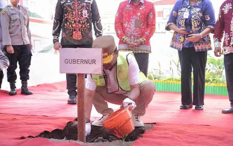 Gubernur Agustiar Sabran Resmikan Pembangunan Dapur MBG Pertama di Kalteng