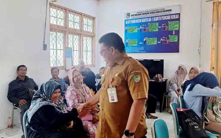 Disnakertranskop UKM Barito Utara Fasilitasi Layanan Paspor Bersama Imigrasi Palangka Raya