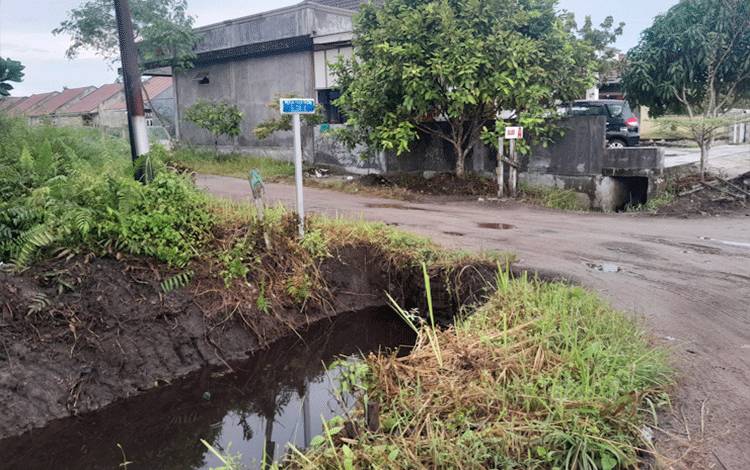 Pentingnya Perawatan Drainase dan Pengelolaan Limbah di Palangka Raya