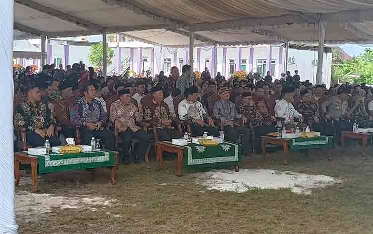 Kunjungan Menteri Abdul Mu'ti Disambut Antusias, DPRD Palangka Raya Nilai Sebagai Angin Segar bagi Pendidikan