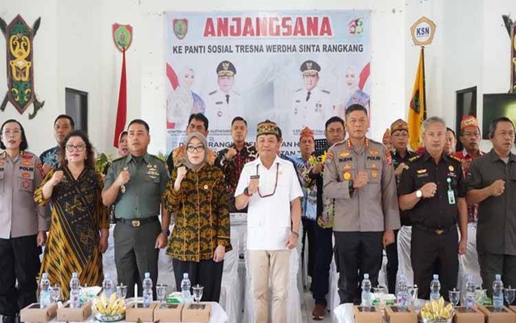 Anjangsana Pemprov Kalteng ke Panti Ajang Tumbuhkan Kepedulian Sosial