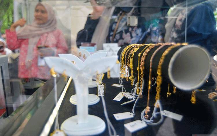 Emas di Pegadaian, Antam dan Galeri24 Naik, UBS Stabil pada Minggu