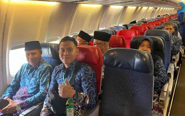 Wakil Bupati Seruyan Dampingi Keberangkatan Jamaah Haji ke Embakasi