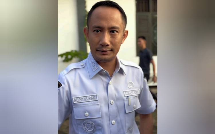 Wali Kota Palangka Raya Komitmen Tertibkan Bangunan Liar dan Reklame Tak Berizin