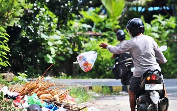 Dewan Minta Pengawasan Jam Buang Sampah di Palangka Raya Diperketat